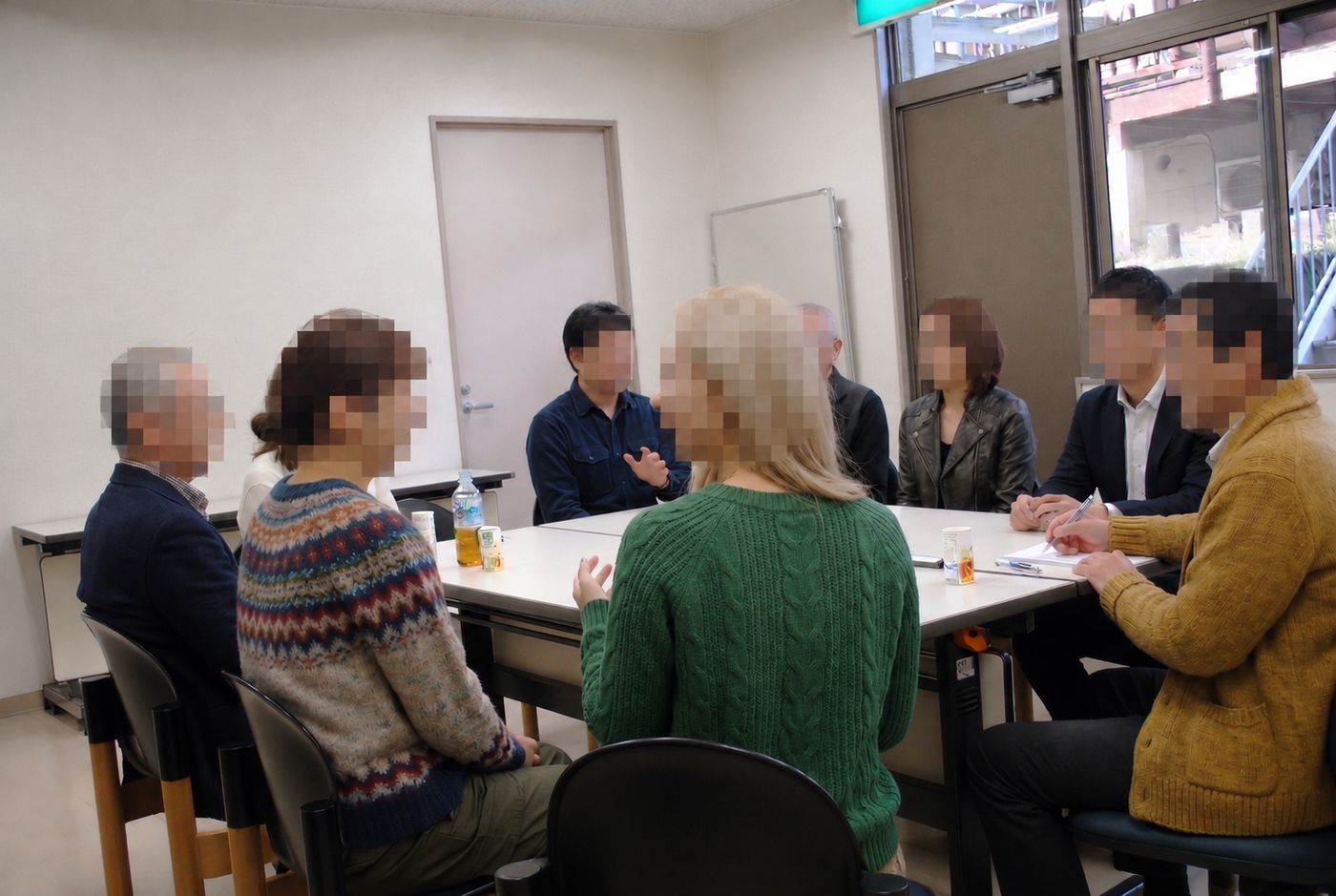 お茶を飲みながら雑談